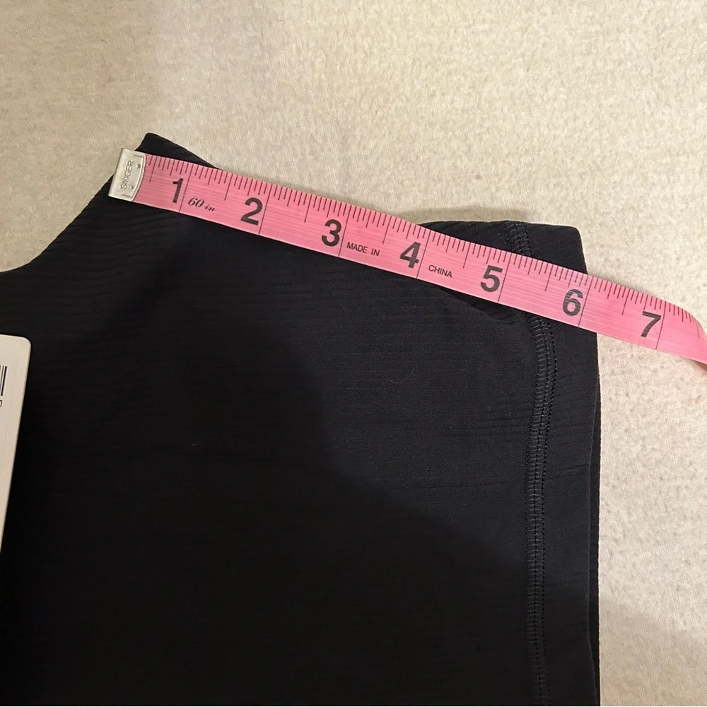 NEW Lululemon Align Hi-Rise Ribbed Short Black 6” Inseam SZ 4 Activewear Workout - Picture 9 of 10